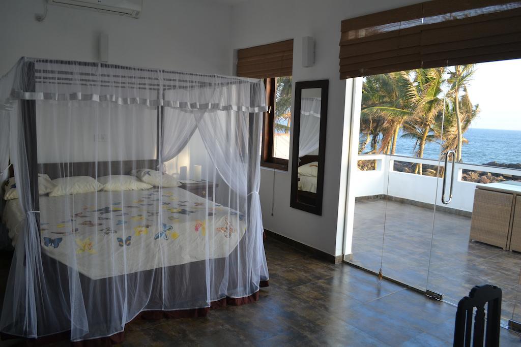 Silverlane Beach House Matara Room photo